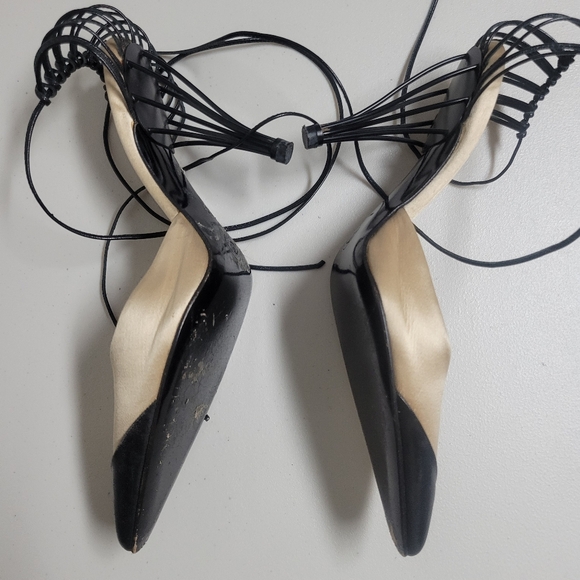 Chanel Bird Cage Heels Pointed Beige Black Toe. - Picture 4 of 15